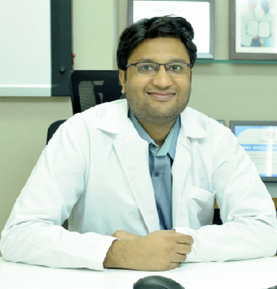 Dr. Amish Shah - Knee Replacement Surgeon in Ahmedabad